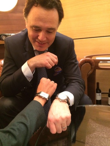 Oliver Ebstein trägt selbstverständlich nur Uhren aus der Eigenmarke